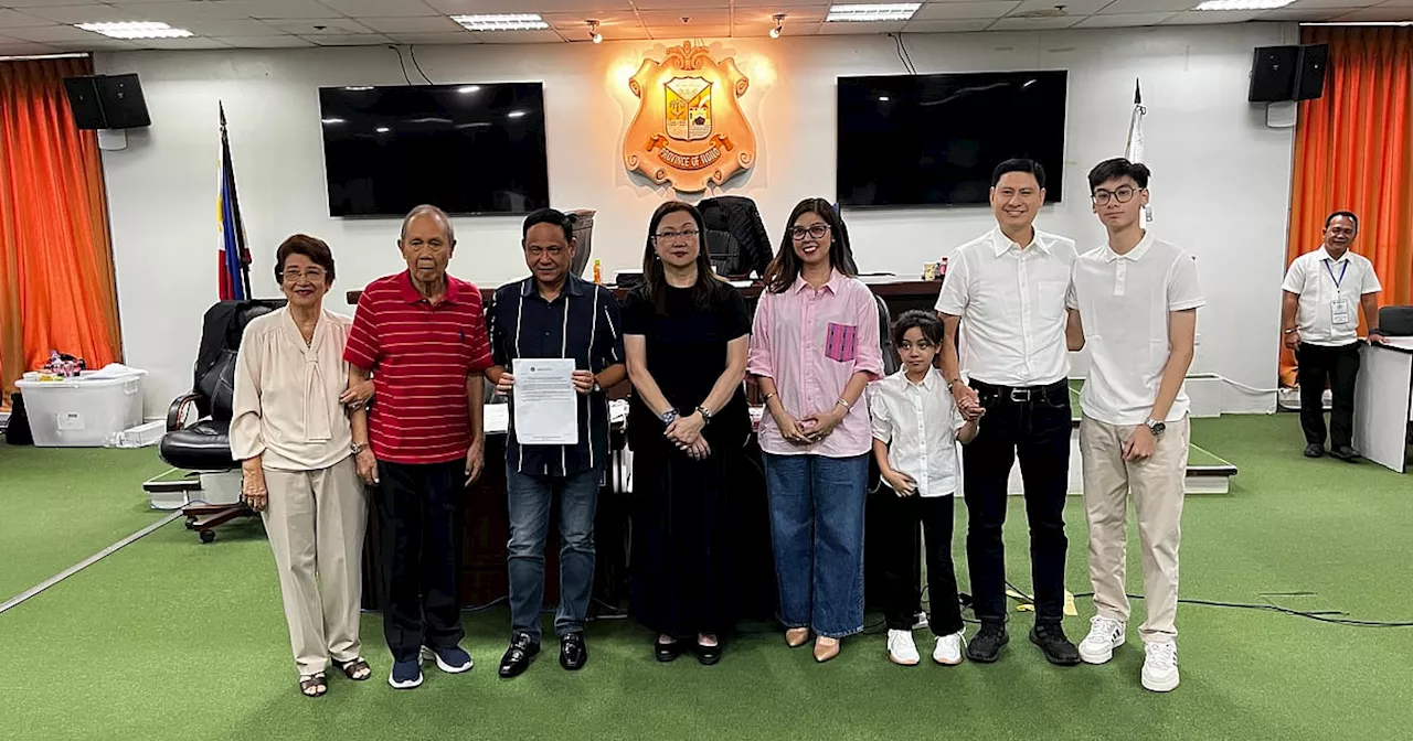 Defensor, Debuque proclaimed as Iloilo governor, vice governor