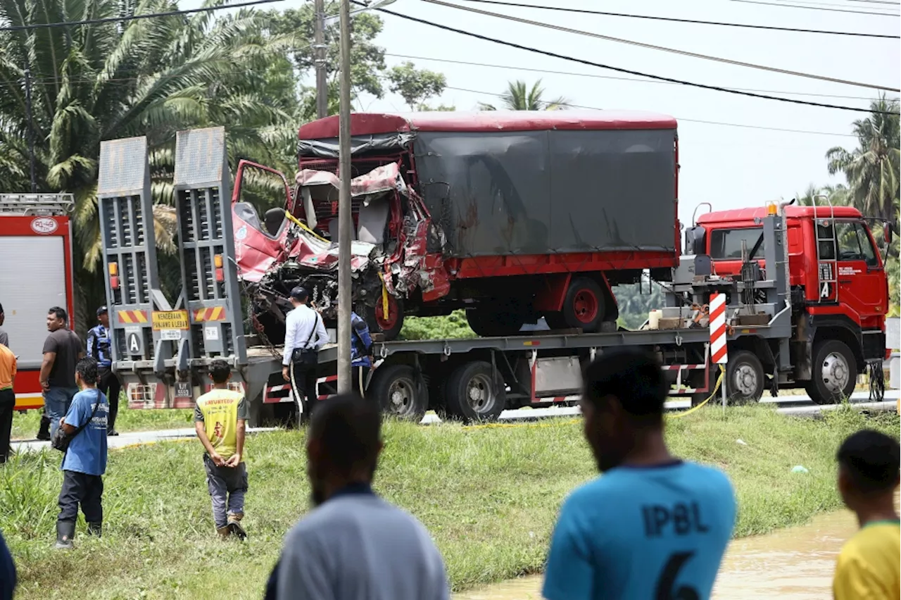 Residents blame narrow roads, lack of traffic lights for fatal accidents in Teluk Intan, call for road safety measures
