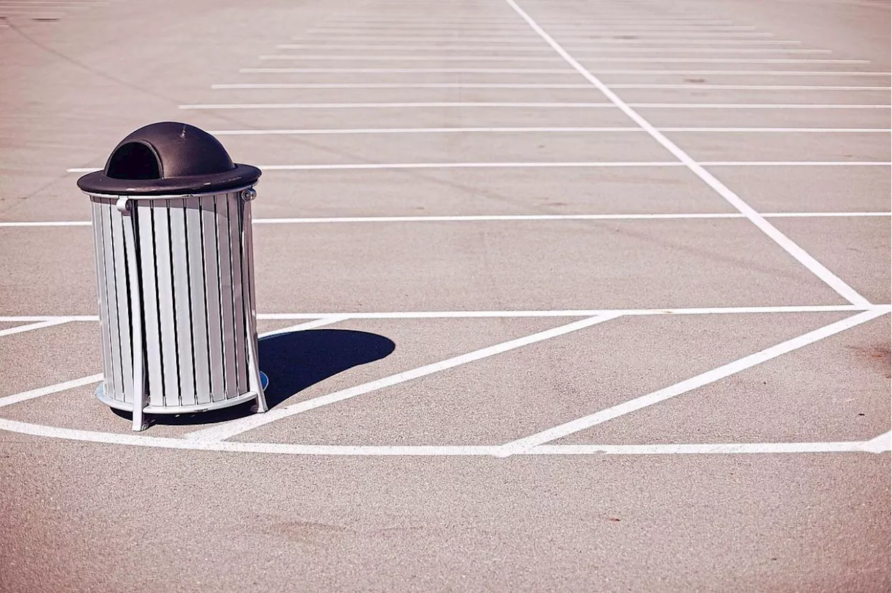 The main reason why there aren't many rubbish bins in Japan's public spaces