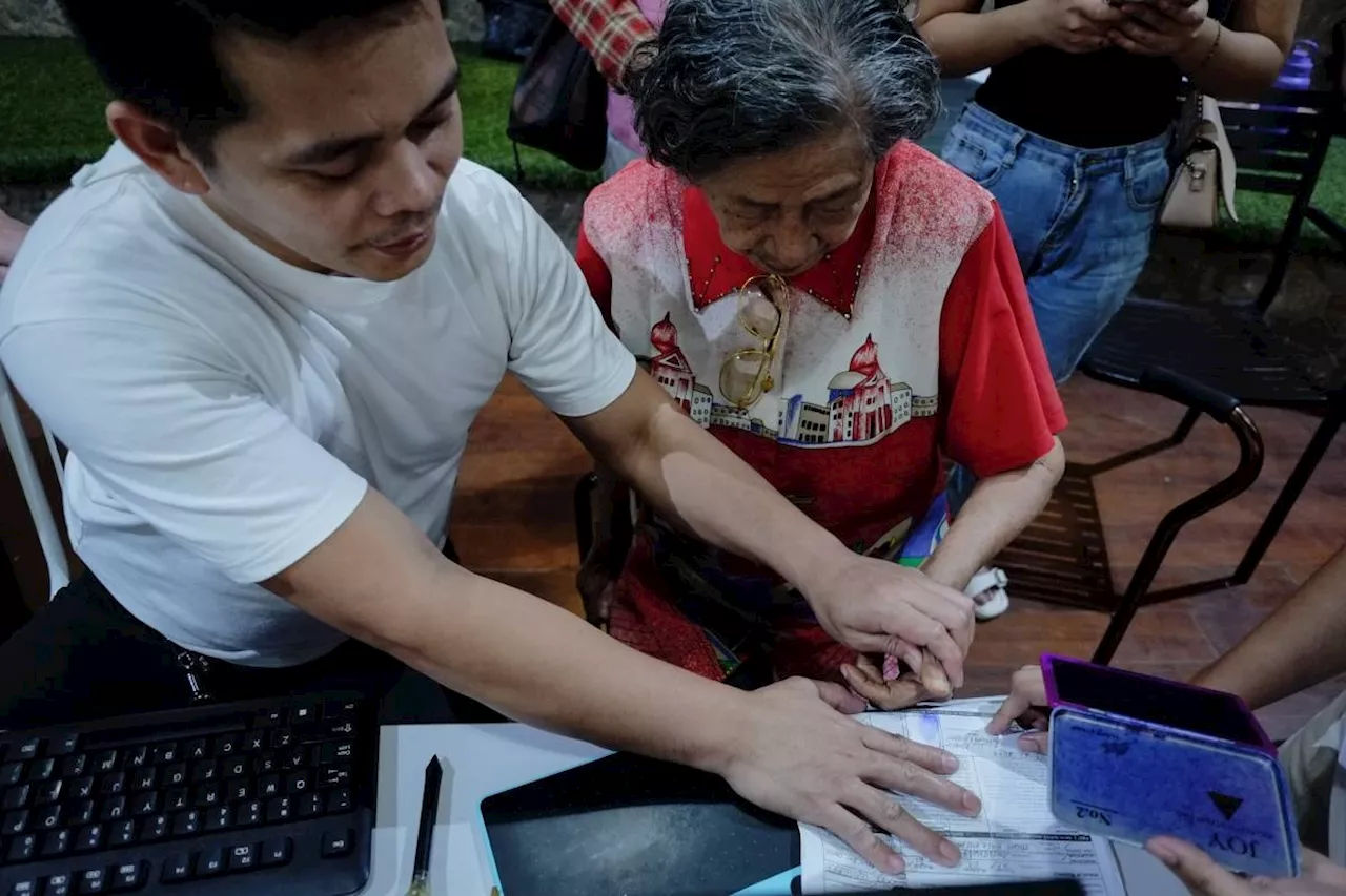 EU observers witness 'credible indications,' receive reports of vote-buying in PH midterm polls