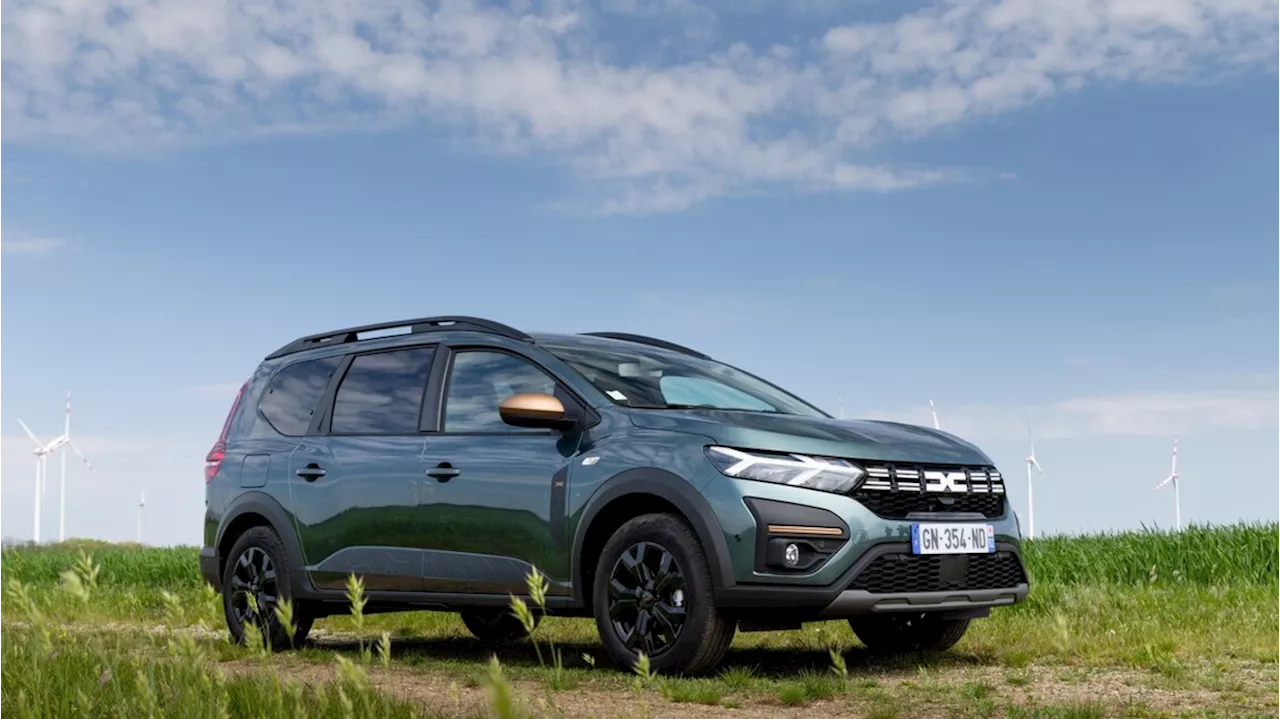 Dacia Jogger, l'auto modulare e dai consumi contenuti