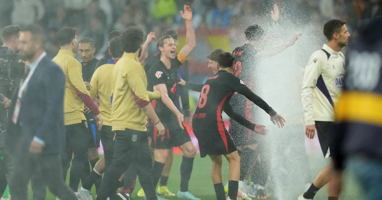 Video: Espanyol prendió los aspersores para que Barcelona no festeje el título en su cancha