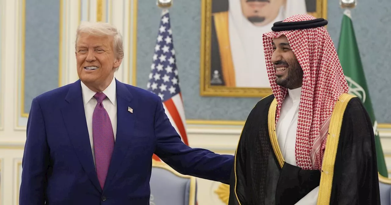Espadas doradas y caballos árabes: el príncipe heredero de Arabia Saudí da lujosa bienvenida a Trump