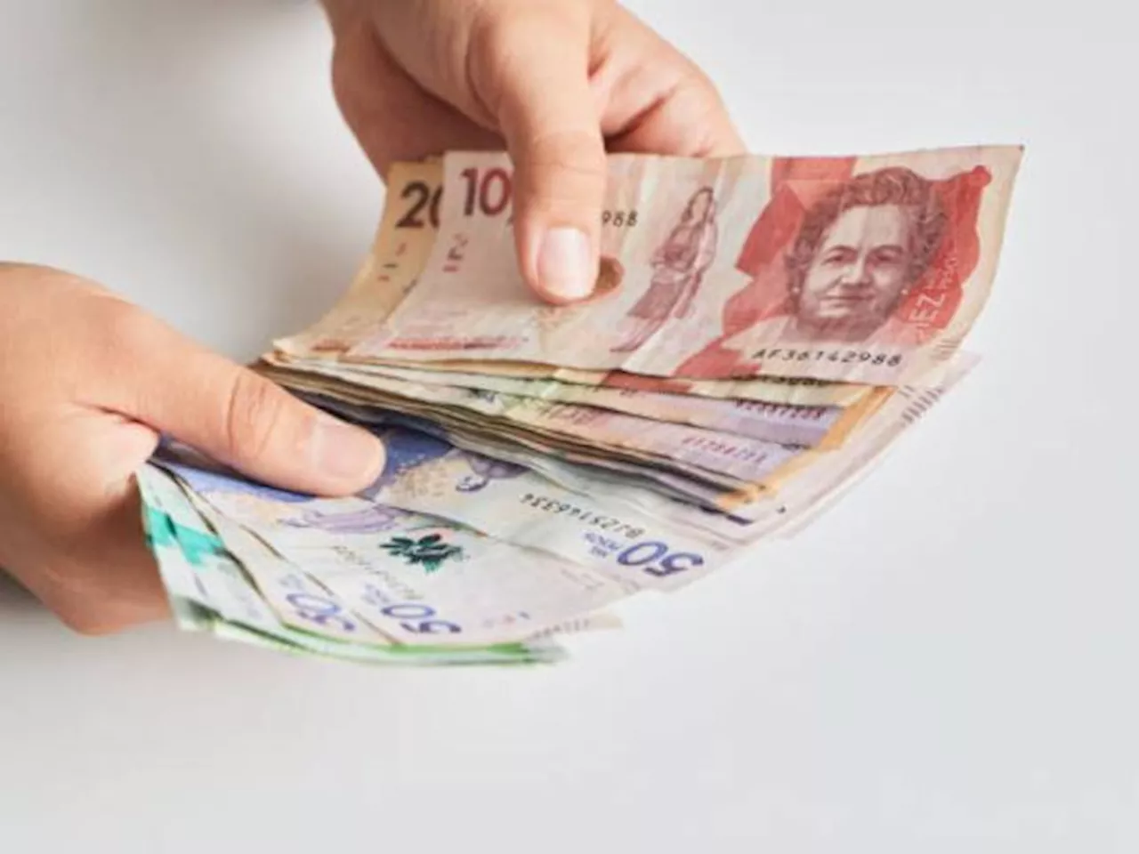Aumento salarial: ¿deben pagarle retroactivo si tardan en hacerle el incremento?