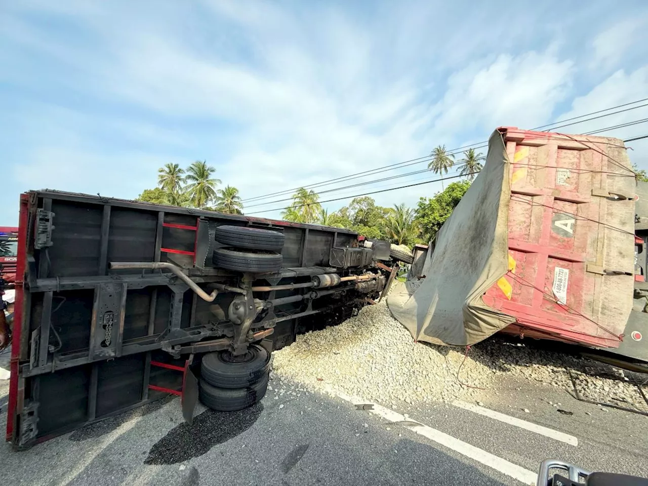 FRU crash: Lorry company owner called, police need dashcam recording