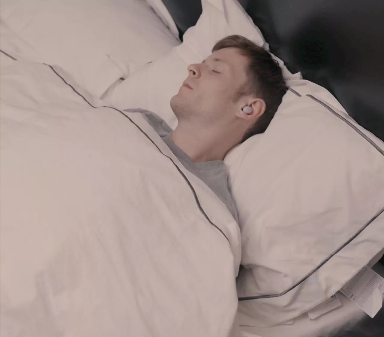 Scientists exploring how to beat heat for better sleep