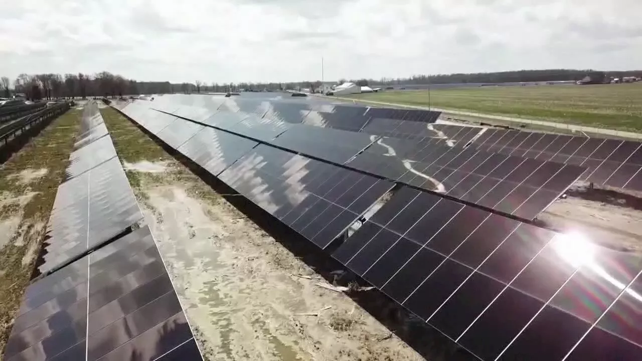 Energy expert raises concerns about bills' impact on solar, wind industry