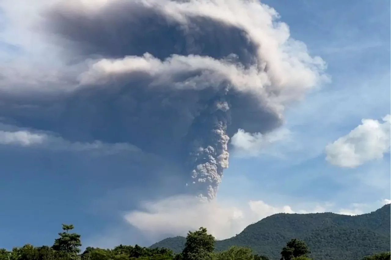 Indonesia's Mount Lewotobi erupts and triggers highest aviation warning