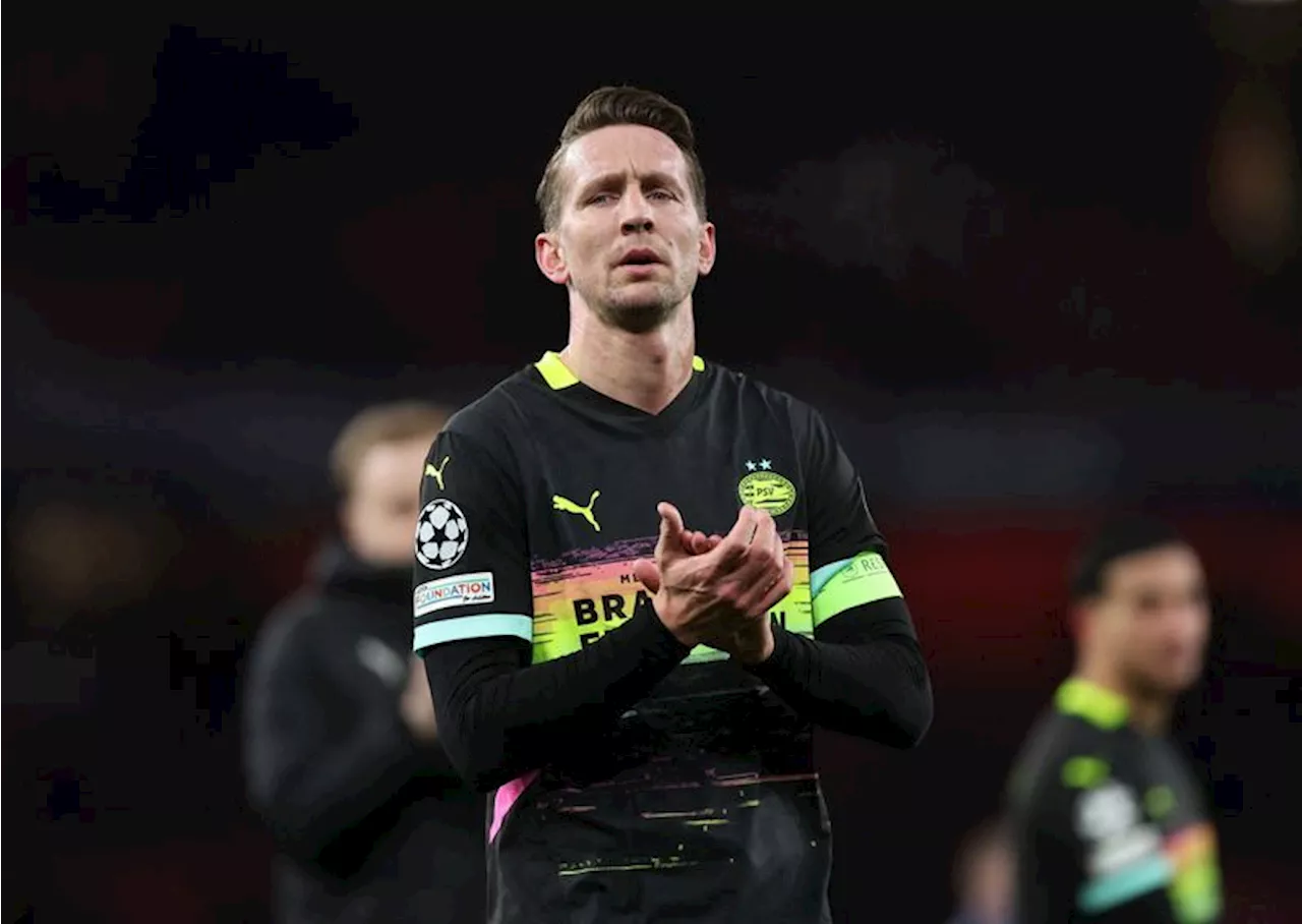 Soccer-PSV beat Sparta Rotterdam 3-1 to retain Dutch league title