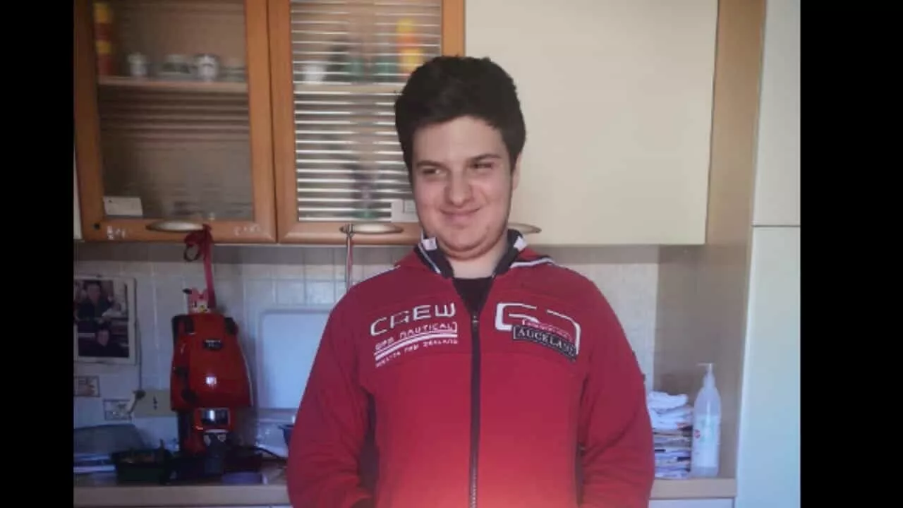 Simone muore in un incidente a 19 anni: ai genitori arriva il ticket dell'elisoccorso da pagare