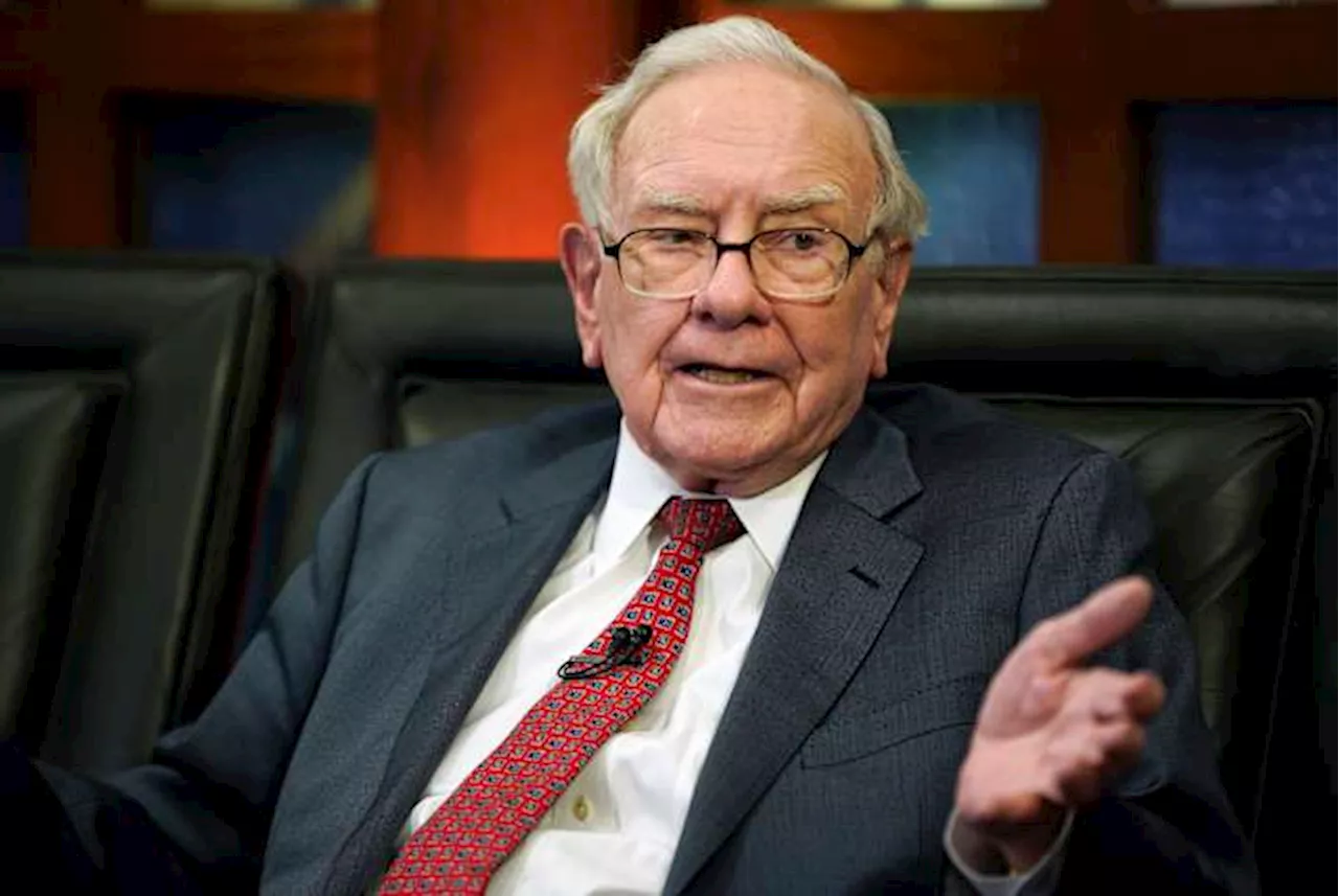 Buffett plans to attend, but not take questions, at next year's Berkshire shareholder meeting