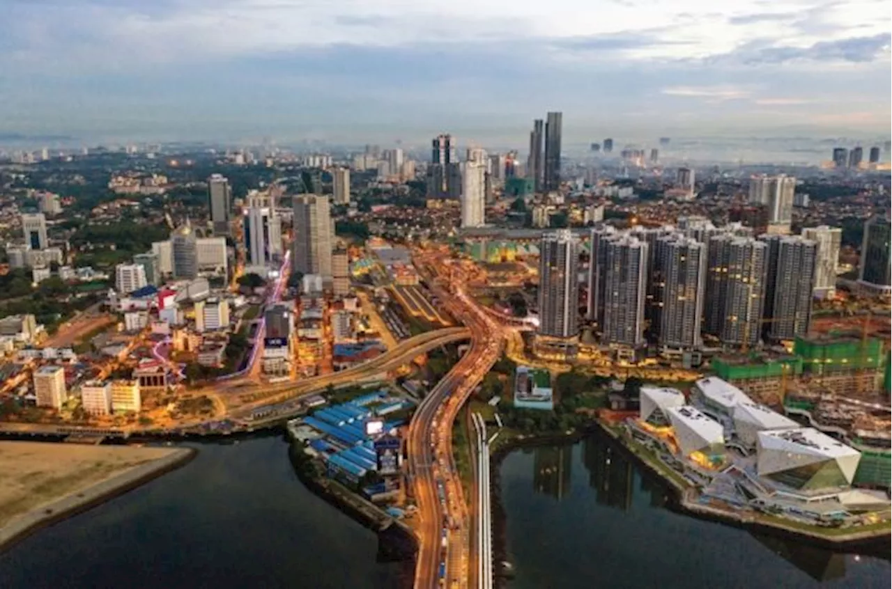 'Game-changing' JS-SEZ has drawn interest from global financial players, says Rafizi