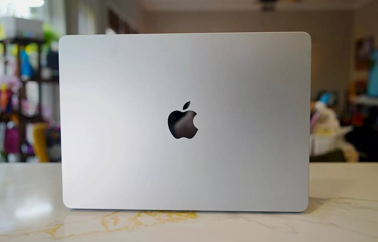Ask Engadget: Is it a good time to move to Macs from Windows?