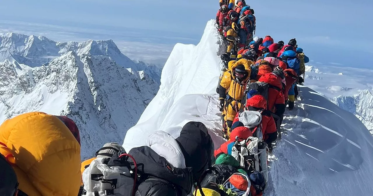 Kletterer mit Edelgas schneller auf dem Everest