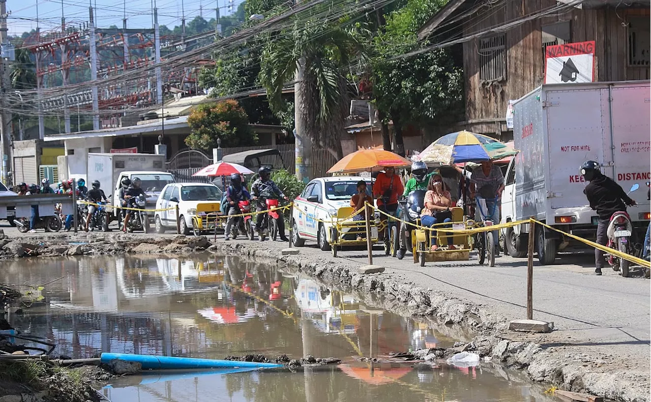LTO-Davao cites road works, poor roads in recent accidents