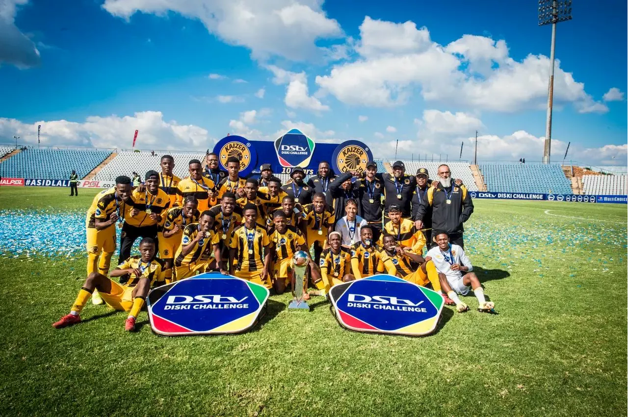 Kaizer Chiefs lose star captain to PSL rivals in transfer twist