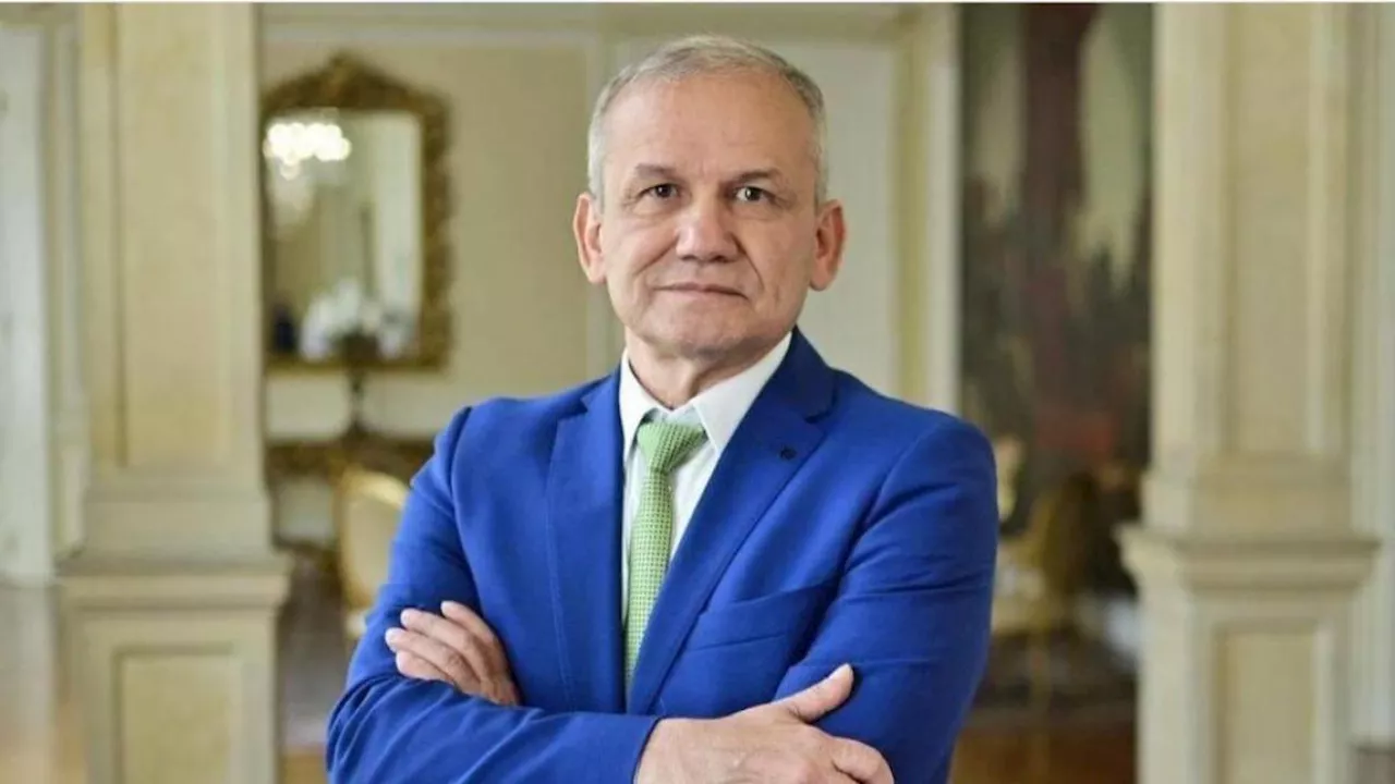 Carlos Ramón González: Fiscalía lo acusa de favorecer contratos por 70.000 millones de pesos