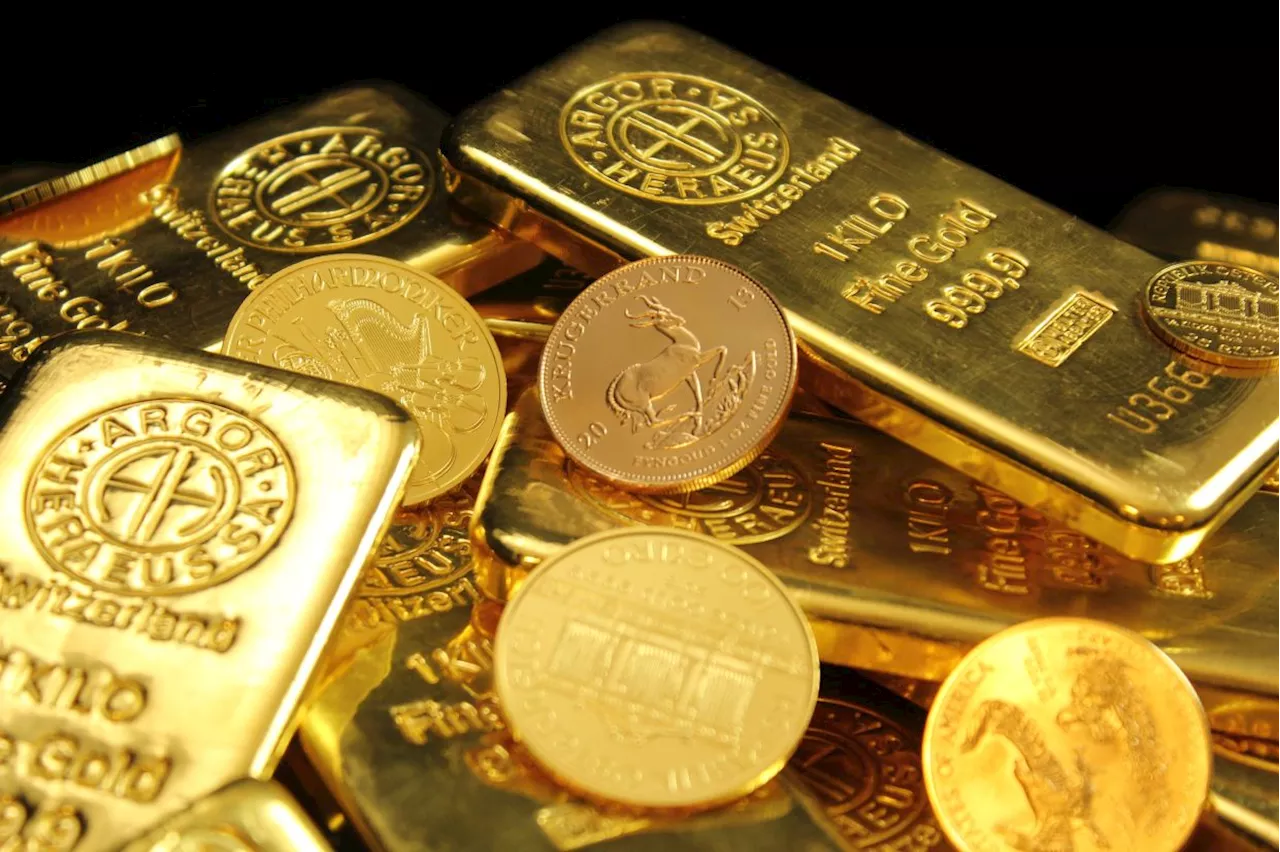 Gold hits two-week high as investors cautious on US debt concerns