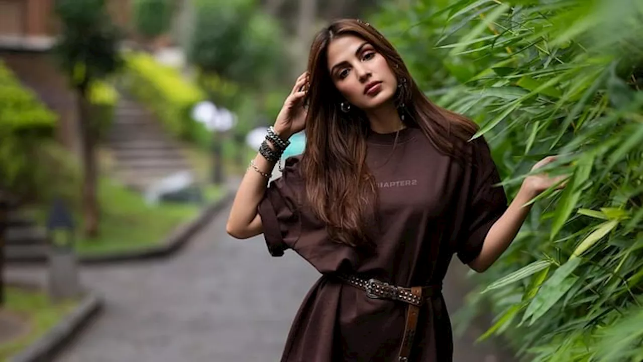 Rhea Chakraborty: एक्ट्रेस ने की एक नई शुरुआत, सुशांत सिंह राजपूत केस के कारण मुश्किलों में घिरी थीं