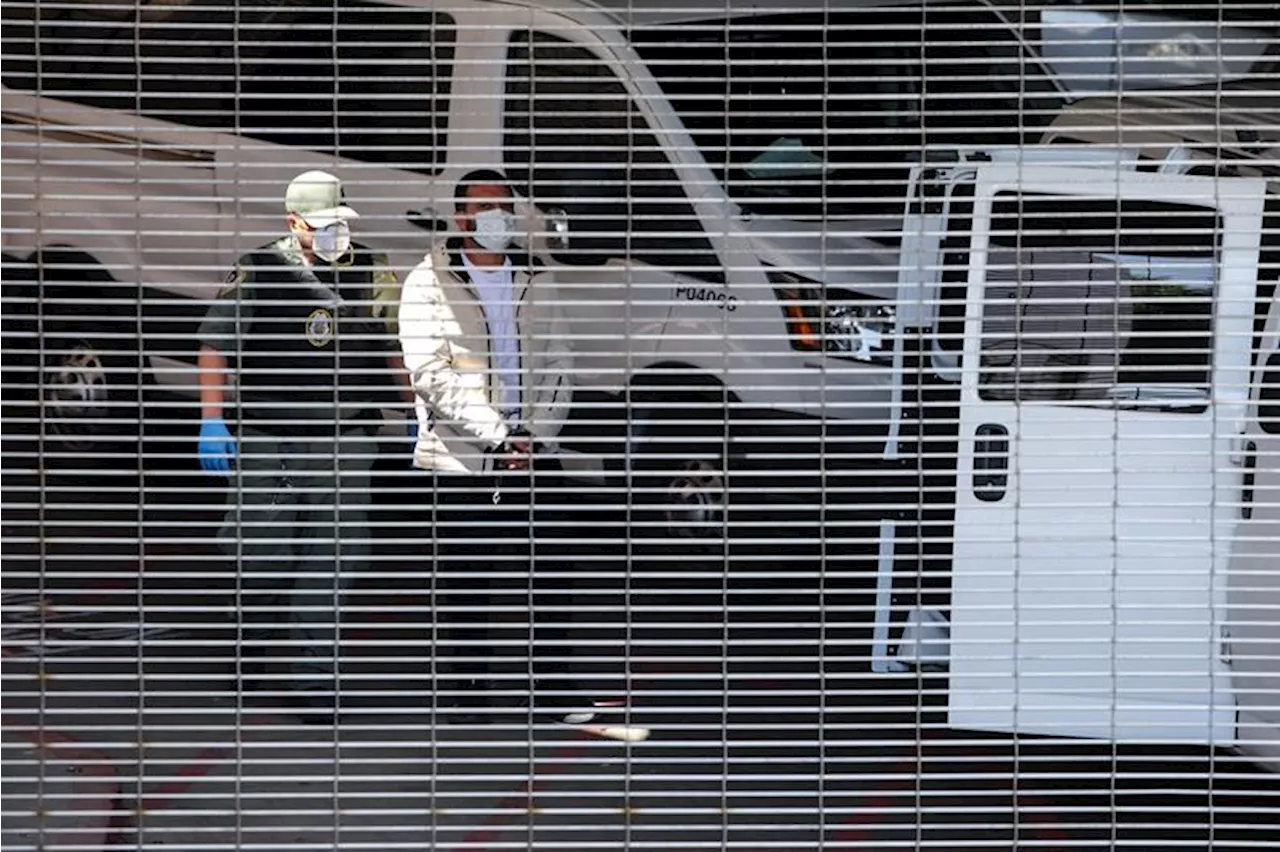 ICE arrests migrants at courthouses, opens door to fast-track deportations