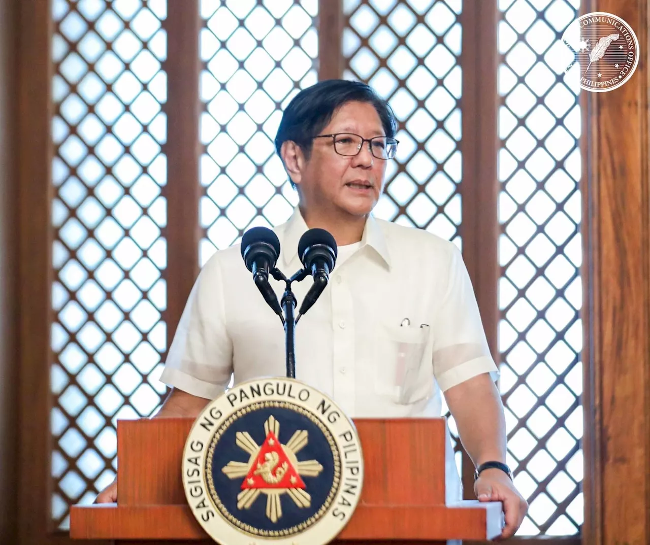 Palace: Marcos to make swift decision on Cabinet resignations