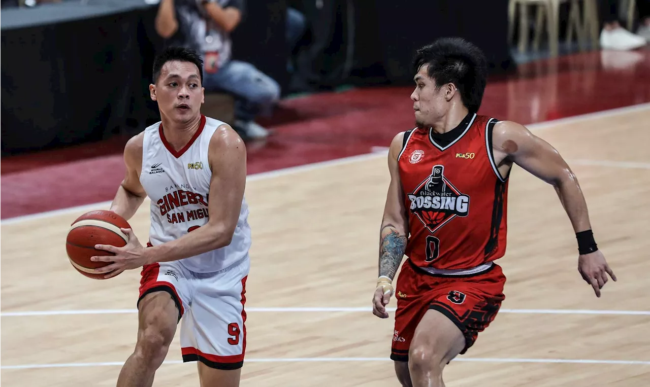 Scottie Thompson stars in clutch, rushes out for birth of child