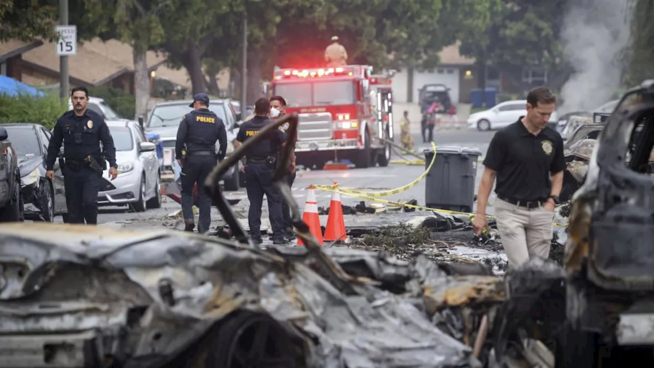 Pilot, all 5 passengers killed in San Diego plane crash