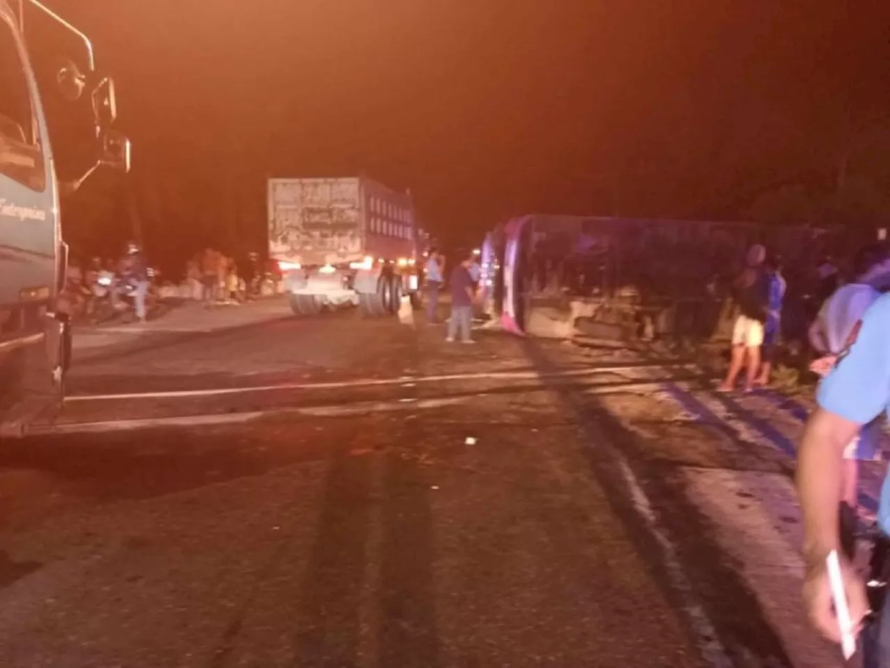 PNR train collides with bus at Nabua, Camarines Sur; 14 hurt