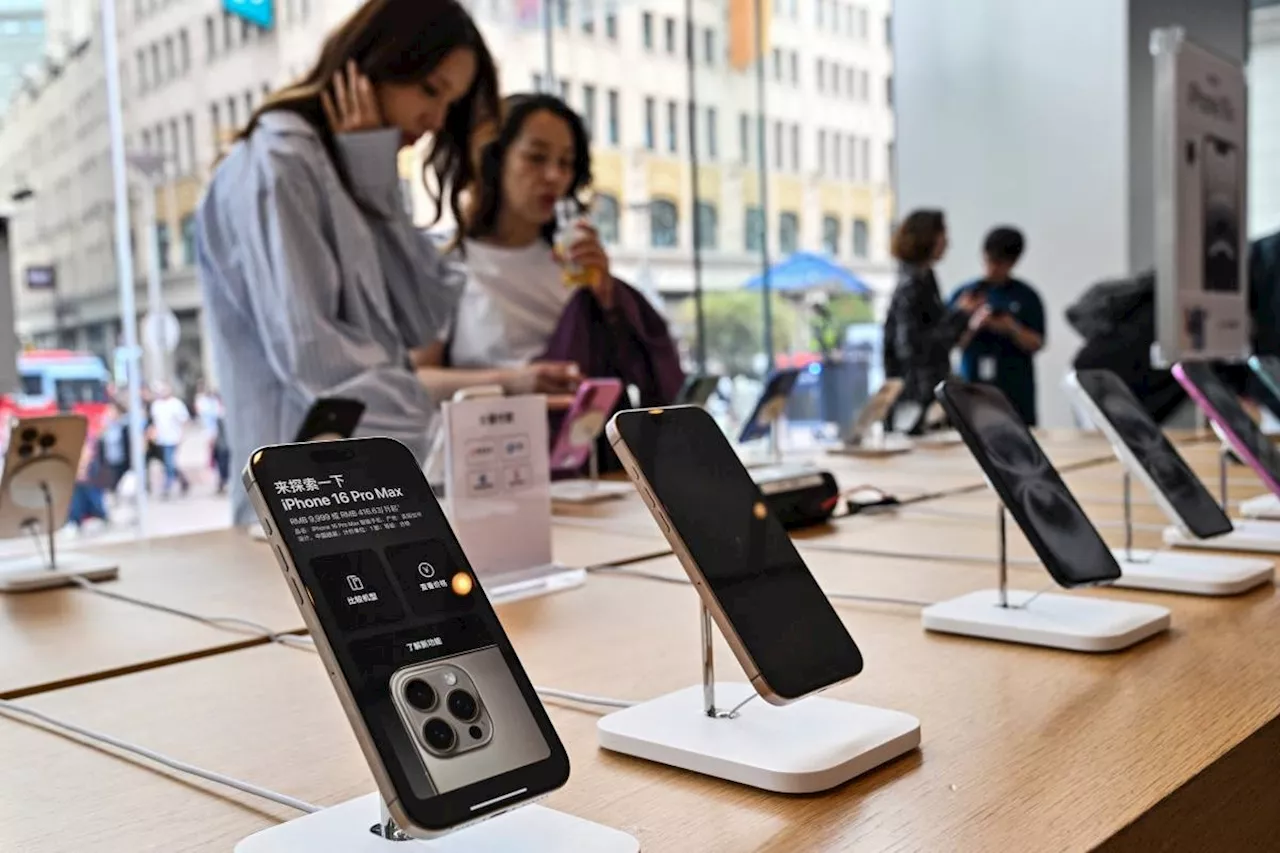 Trump expands Apple tariff threat to all smartphones