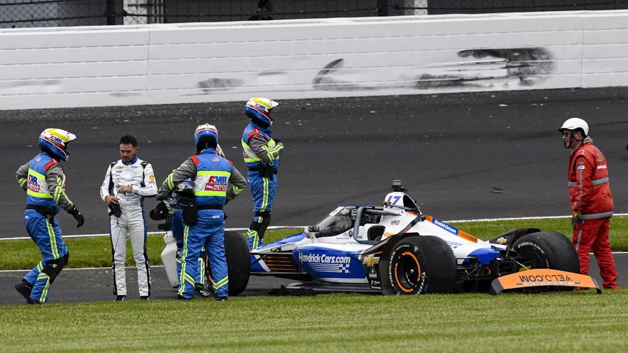 Kyle Larson crashes out of Indy 500 near the midway point, ending his second bid for 'the Double'