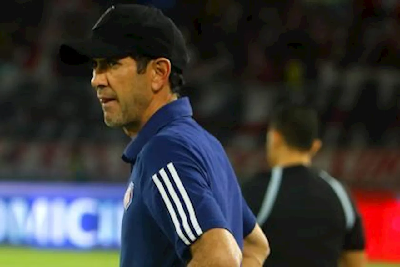 Arturo Reyes vuelve a dirigir: sorprendió con su nuevo equipo