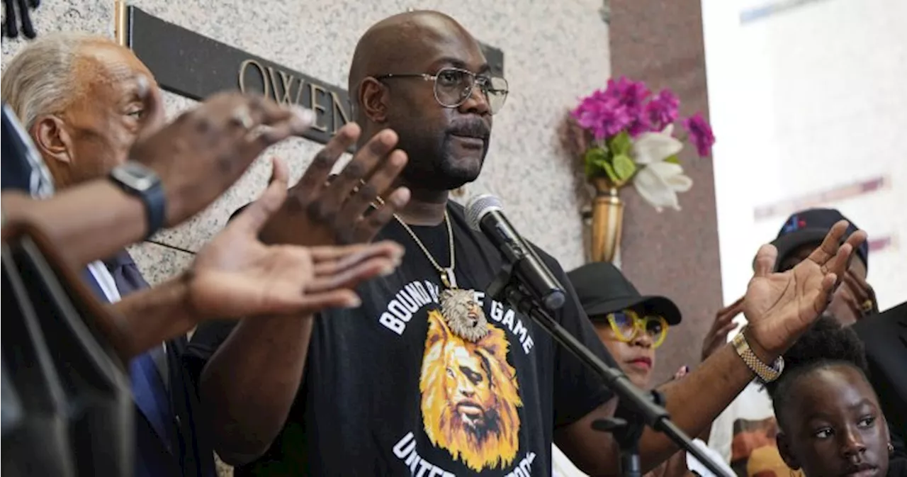 Thousands mark 5th anniversary of George Floyd’s murder with fear of future