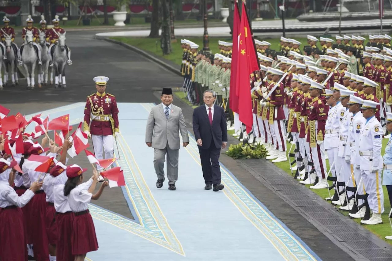 China's Li, Indonesia's Prabowo hold talks