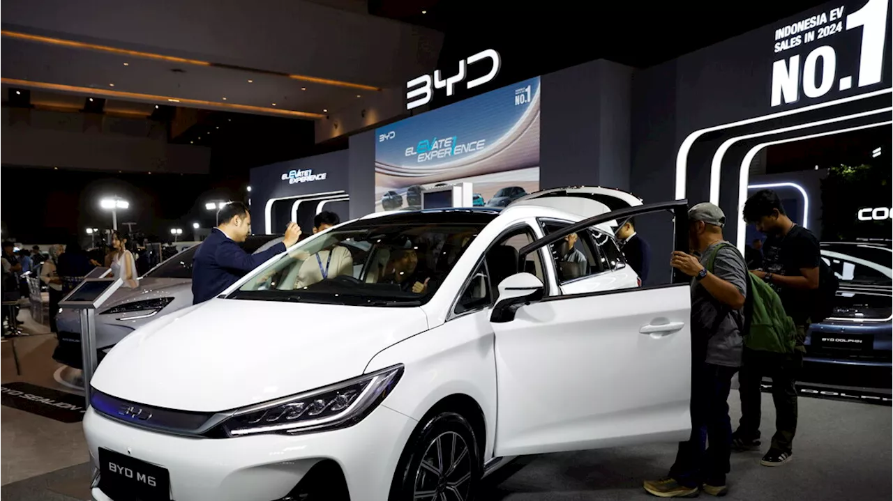 Byd a -8,6% a Hong Kong dopo taglio prezzi alle e-car