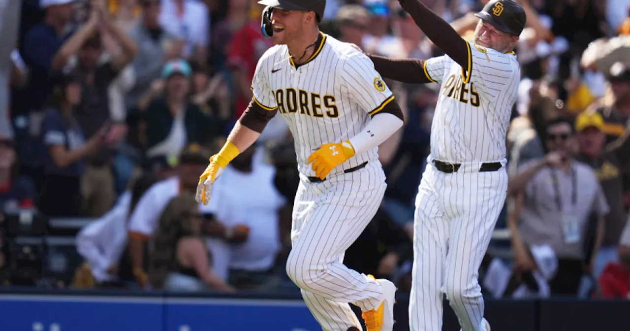 'Holy Sheets' chant grows as Padres slugger powers team's offense