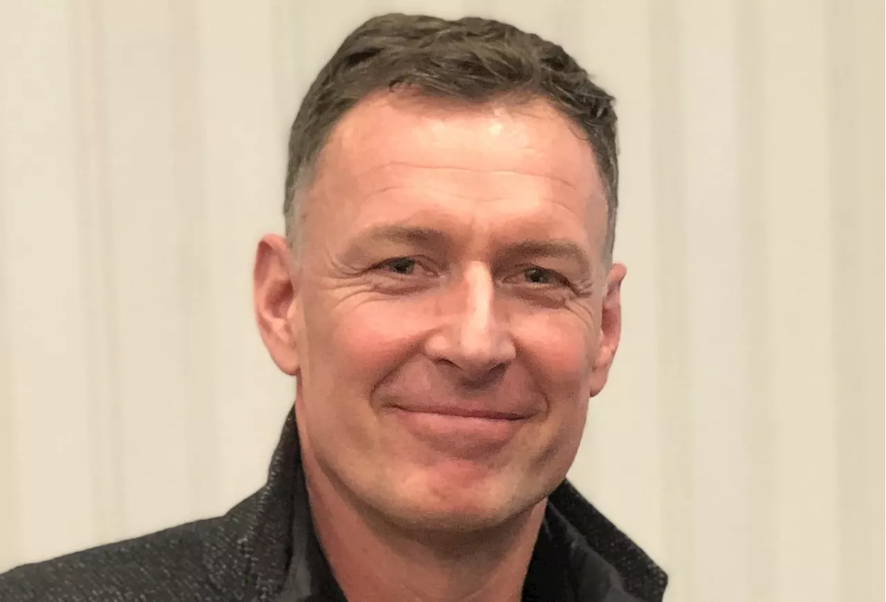 EPL: Chris Sutton names six players Man Utd should sell this summer
