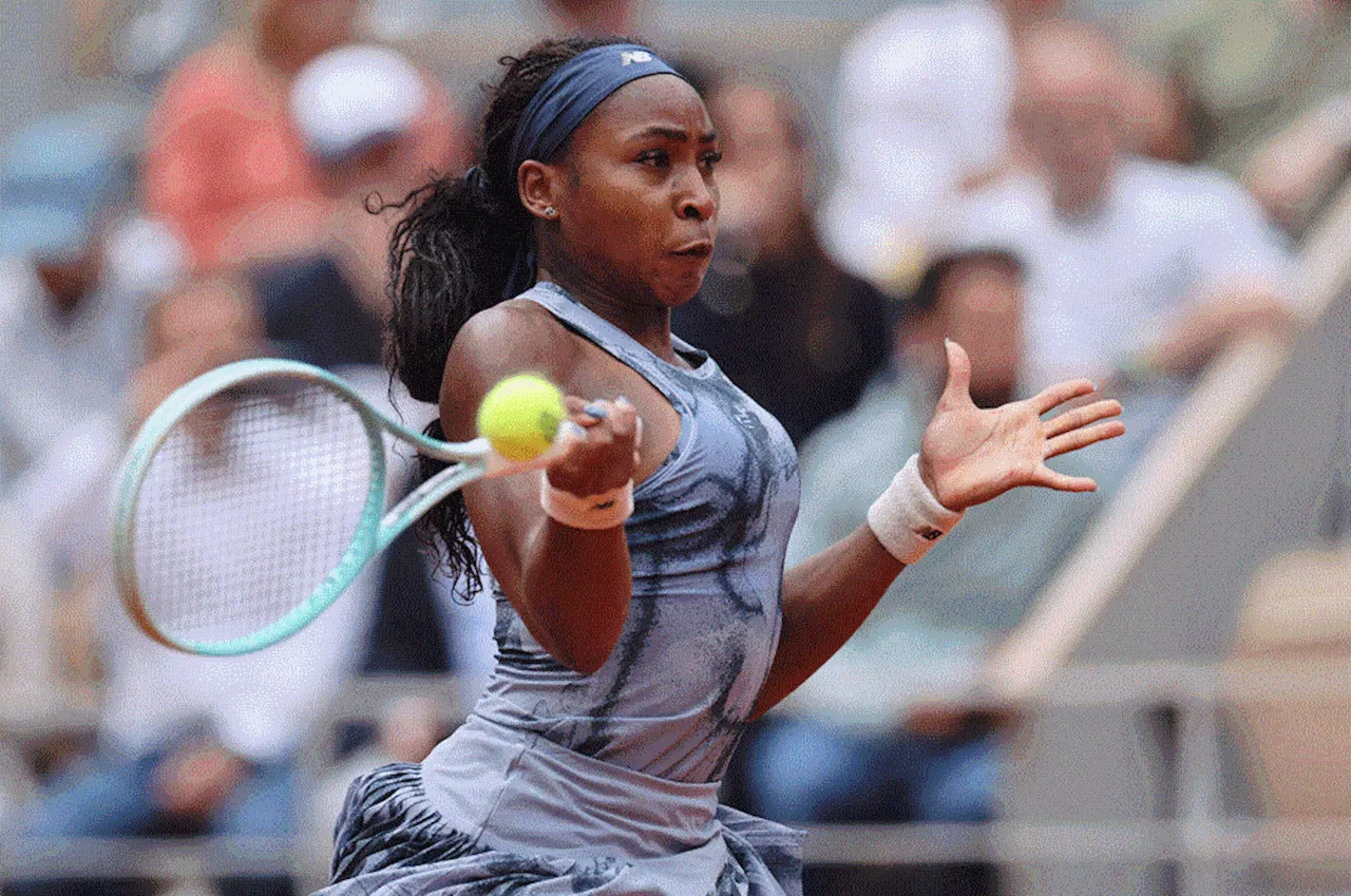 Coco Gauff overcomes racket mishap to win first-round match