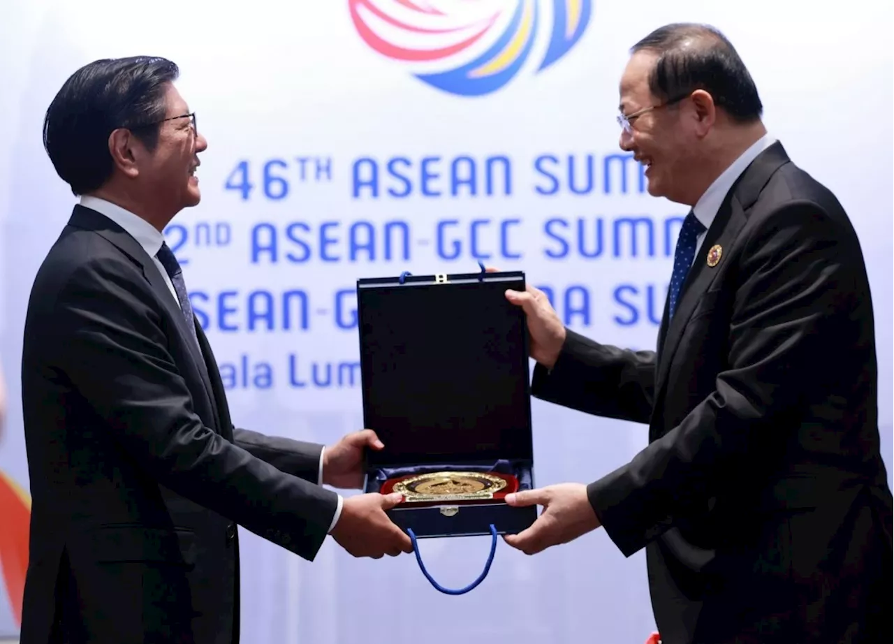 Marcos pitches creation of direct flights between Manila, Vientiane