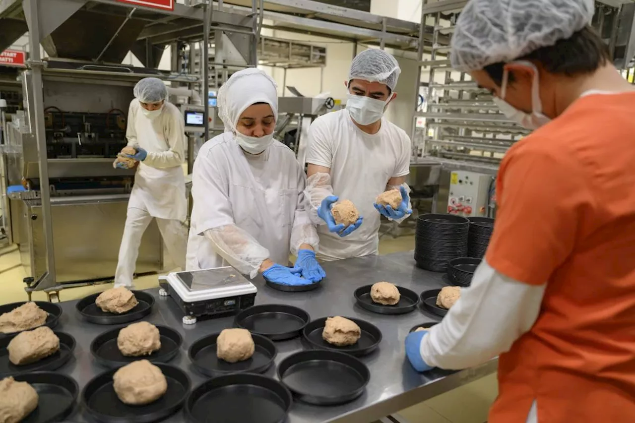 Ancient bread rises again as Turkey recreates 5,000-year-old loaf