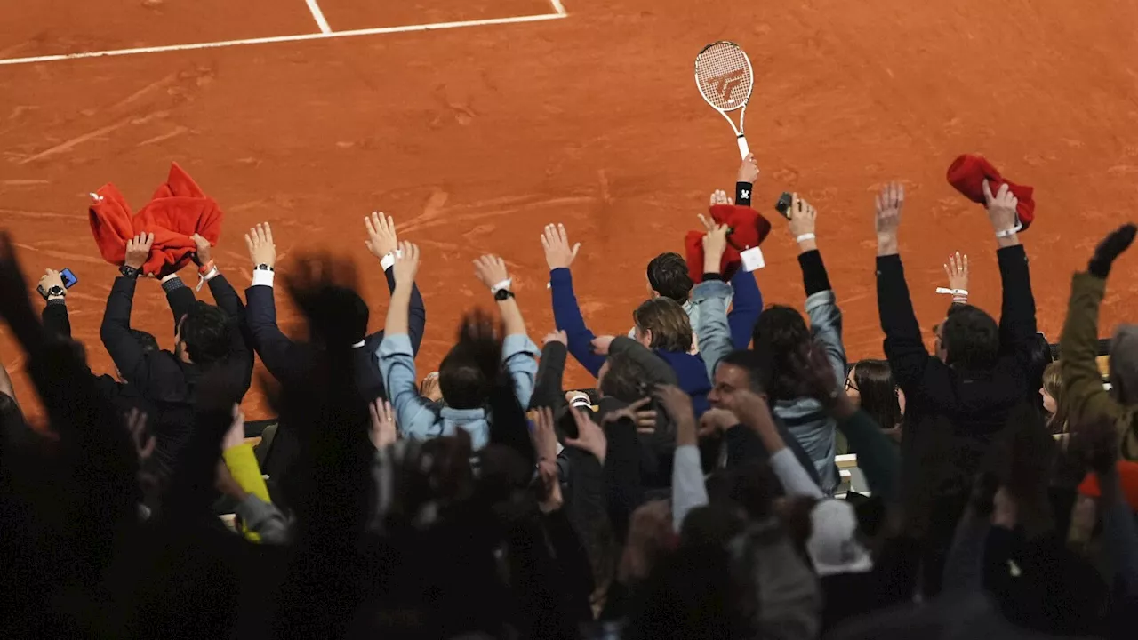 It's not easy facing a French opponent at the French Open