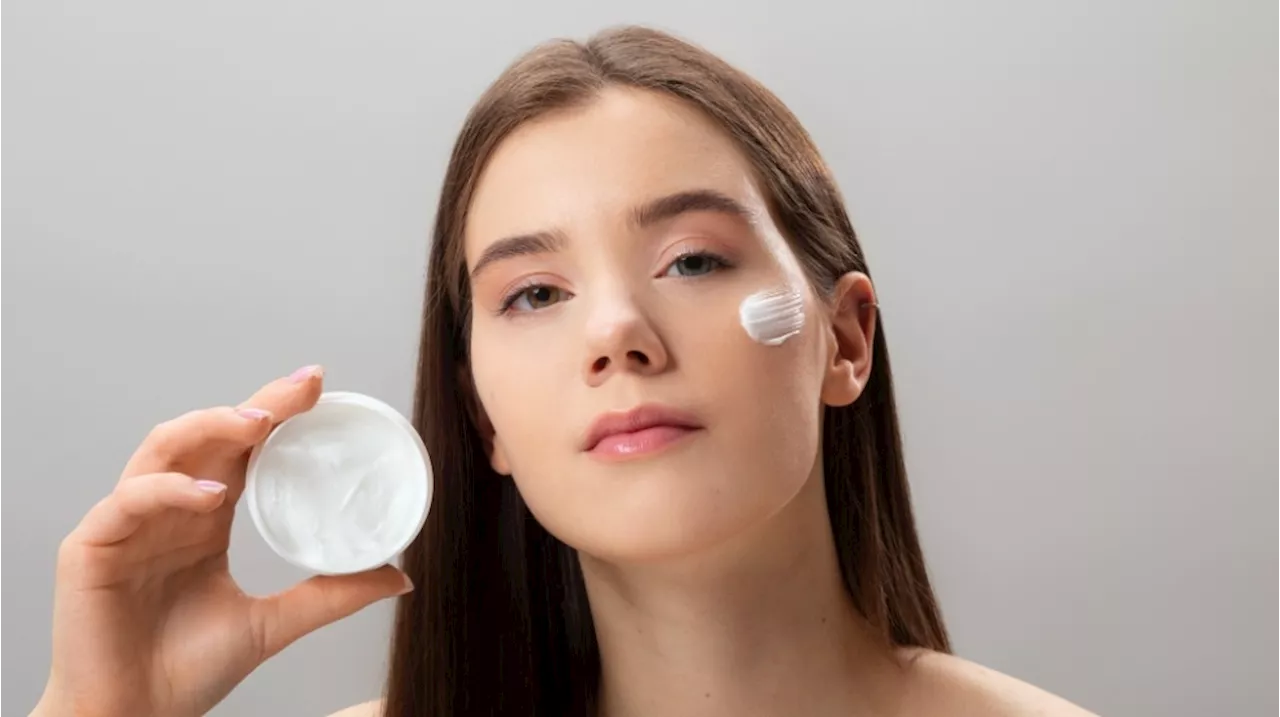 4 Rekomendasi Sunscreen Kolagen di Bawah Rp50 Ribu, Kulit Glowing dan Terlindungi Sepanjang Hari!