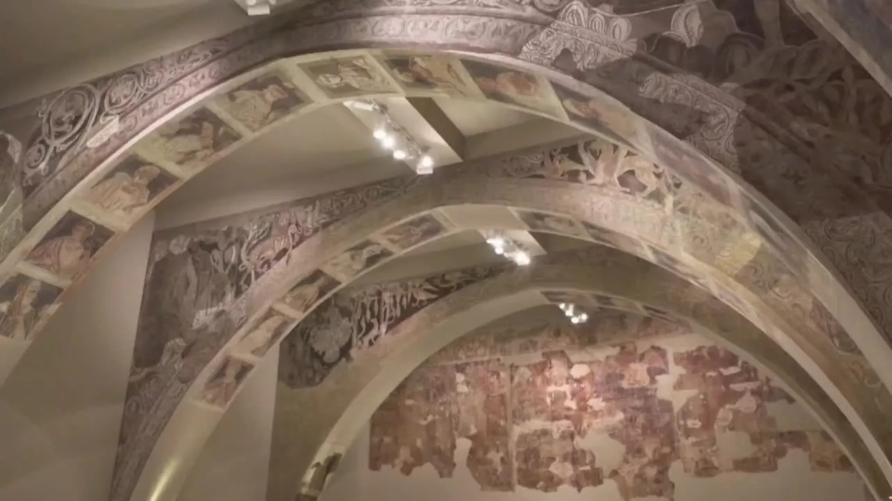 Las polémicas pinturas en litigio del monasterio de Sijena que conserva el MNAC