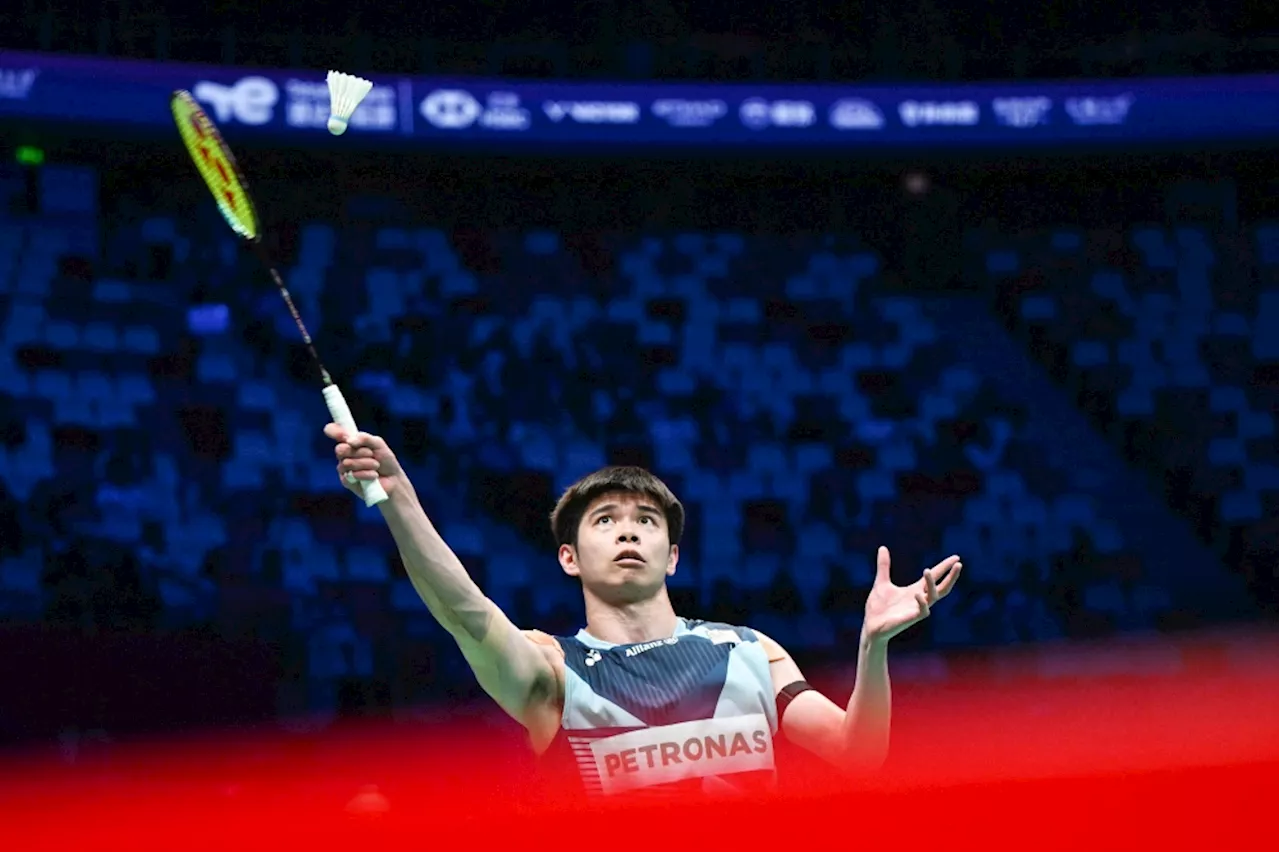 Leong Jun Hao stuns world No. 5 Jonatan Christie to reach Singapore Open quarters
