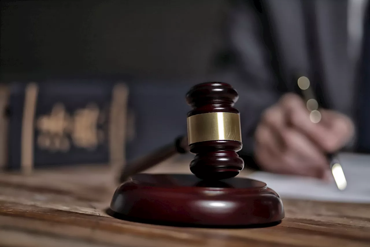 Family of man who died after removal from downtown bar sues city, officers