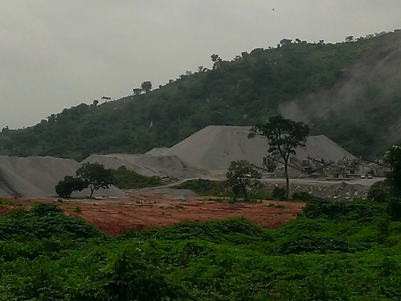 Lawmaker wants quarry operations of construction company suspended