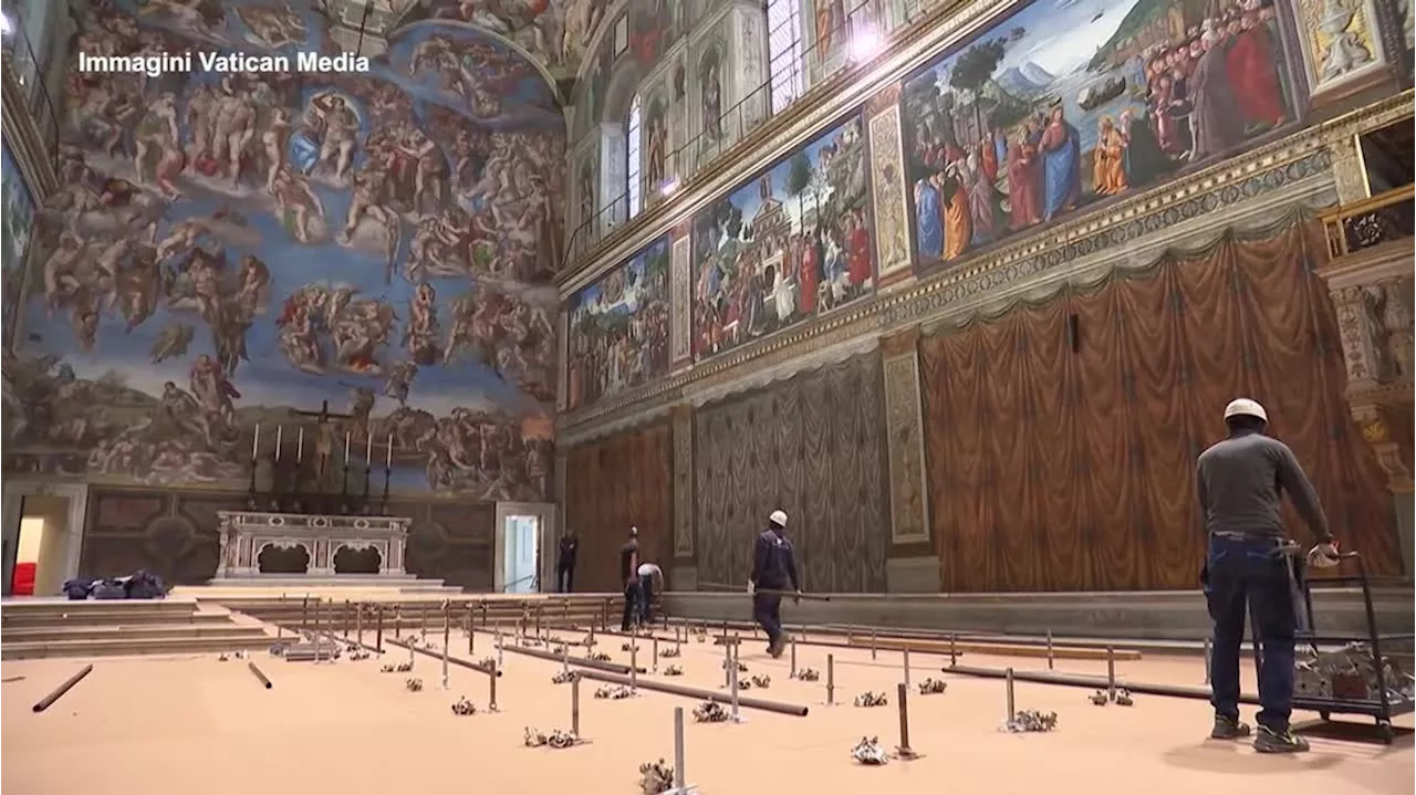 Pre-conclave, in corso l'allestimento della Cappella Sistina