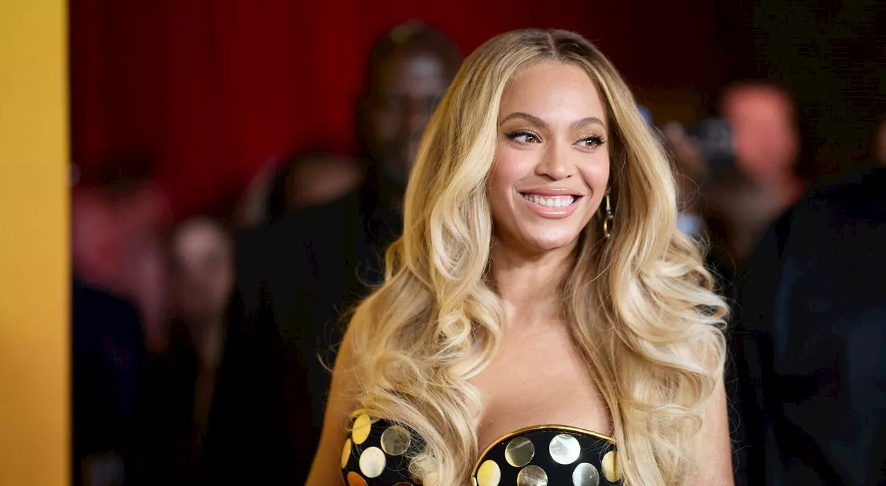 Beyoncé, le figlie Blue Ivy e Rumi a sorpresa sul palco del Cowboy Carter Tour. E tra il pubblico spunta anche