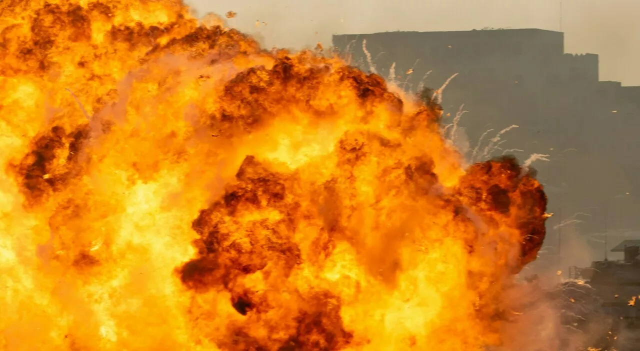 Guerra in Ucraina, la Russia utilizza bombe termobariche sofisticate e Kiev droni marini: ecco come funzionano