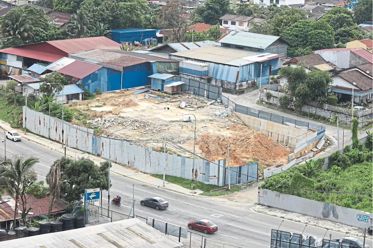 Stop-work order issued for Puchong building site