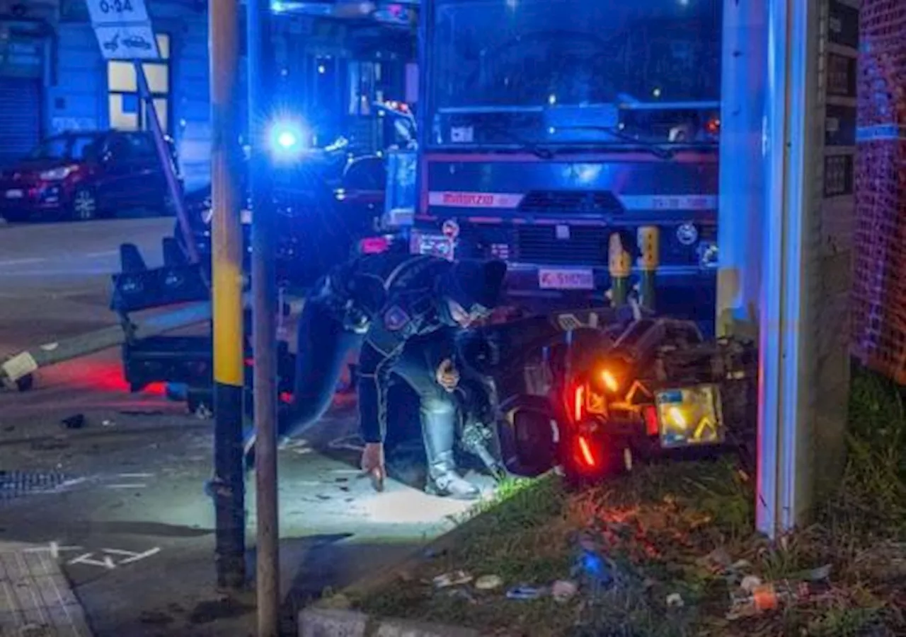 Brindisi, auto si ribalta e prende fuoco: morti tre giovani